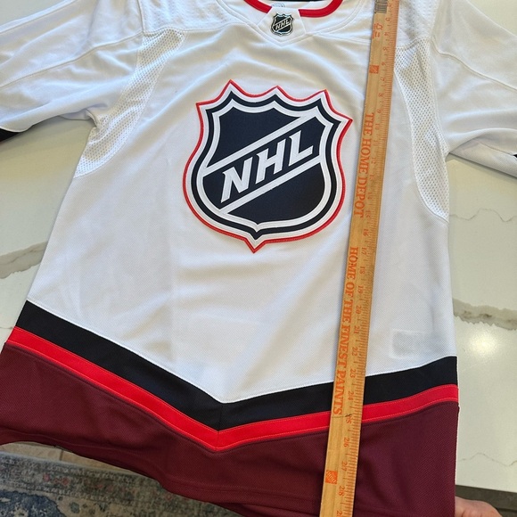 Adidas 2022 NHL All Star Hockey Jersey Size 44 Adult NWT - Picture 9 of 10